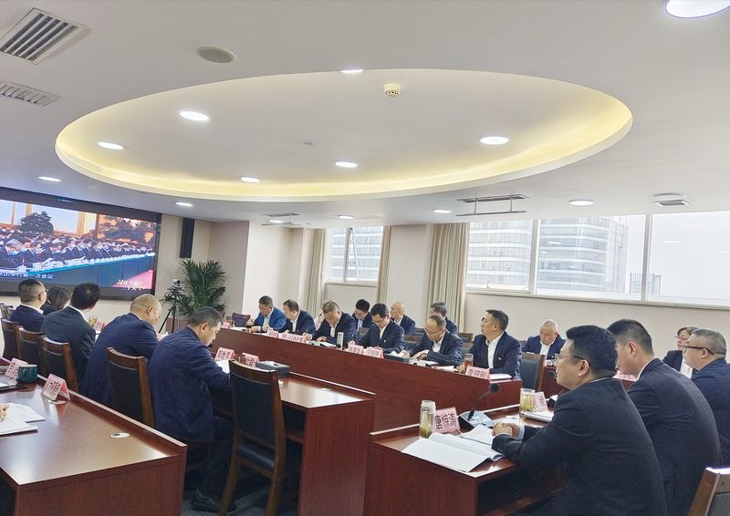 建設(shè)公司召開黨委理論學習中心組學習（擴大）會專題學習黨的二十大精神