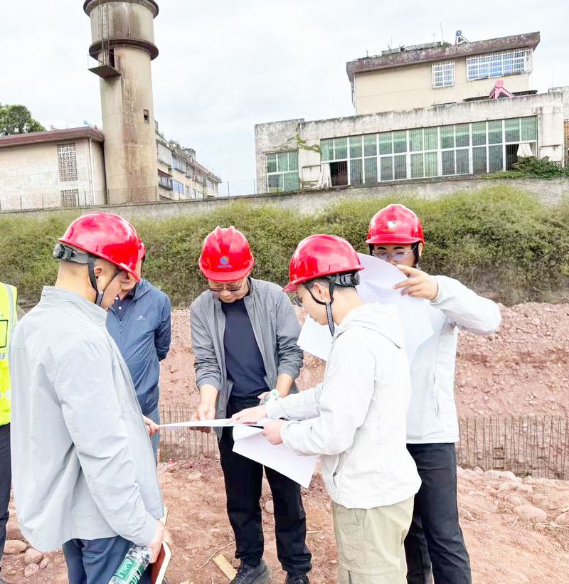 汪輝德一行赴西昌東西海河項目調研督導