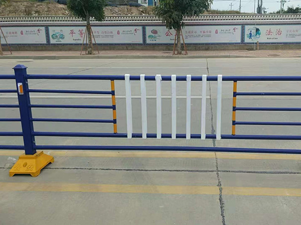 道路護欄