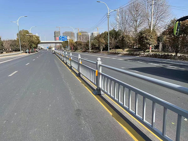 道路護欄